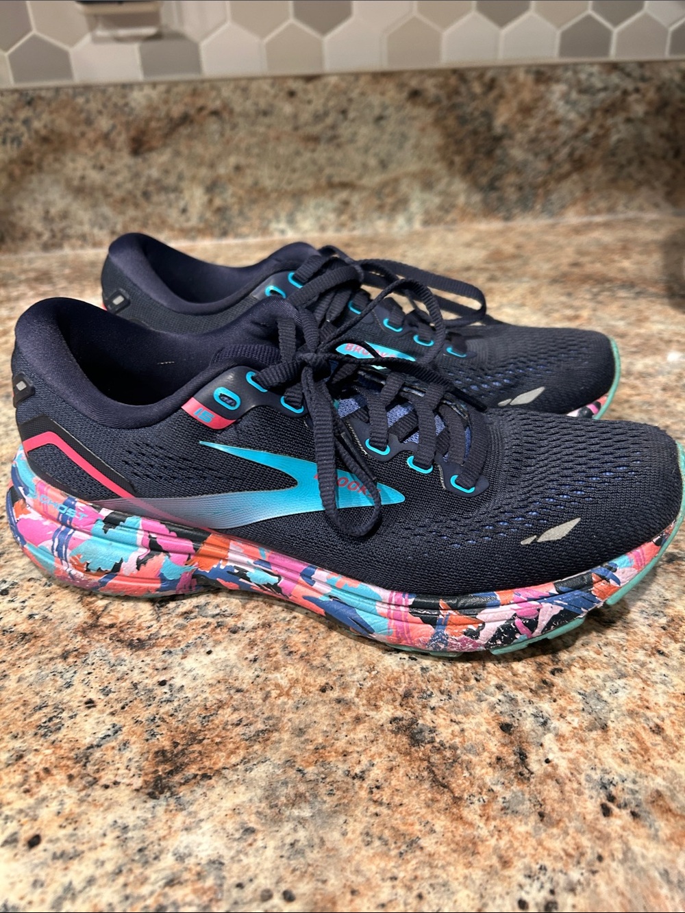 Brooks Ghost 15 Navy Athletic  Shoes Turquoise/Multicolor watercolor sole 6.5 - Picture 4 of 8